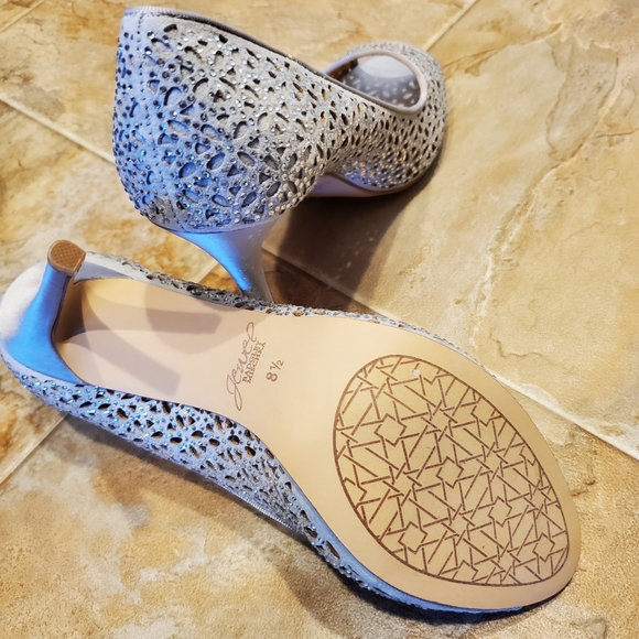 Badgley Mischka Jewel Tammi Satin Peep Toe Pump - Picture 5 of 5